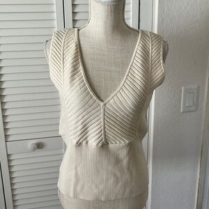 Warnaco Silk blend Knit Cream Ribbed V-Neck‎  Top size L